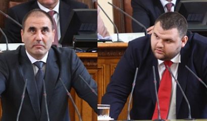 Странно е да се обвиняват за връзки с него а