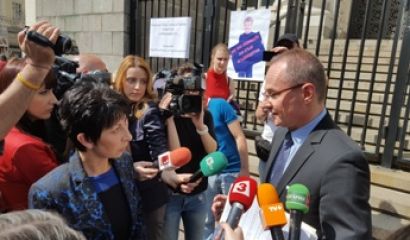 …в природата за да може лозичката да даде хубав плод