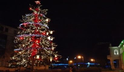 Градската елха във Варна ще грейне по традиция навръх Никулден
