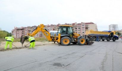 Ремонт на три улици във Варна започна днес в присъствието