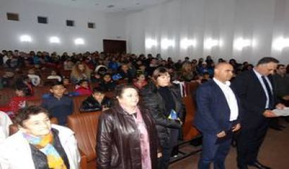 В концертната зала на НЧ Просвета – 1905 в село