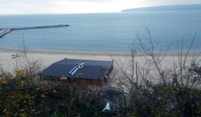 Поредният 8222 преместваем 8220 обект завзе голяма част от Офицерския