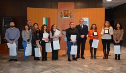 Кметът на Варна Иван Портних награди участниците в конкурса Да