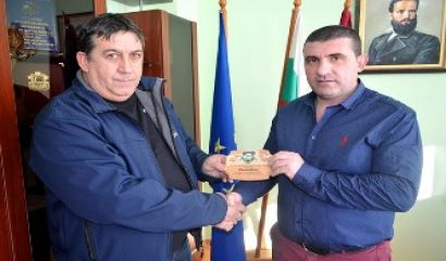 Българската федерация по автомобилен спорт БФАС награди Община Девня за