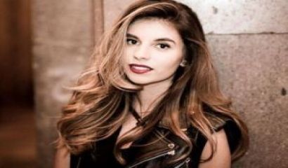 Младата русенска поп изпълнителка Дивна е катастрофирала с автомобила си