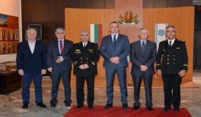 Кметът на Варна Иван Портних проведе работна среща с организаторите