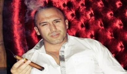 Кръчмата на поп фолк боса Пепи Лашов продължава да се строи