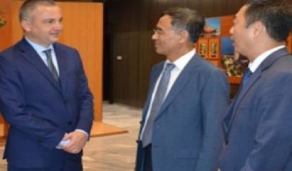 Делегация от град Шенянг Китай водена от г н Жингуй Жанг