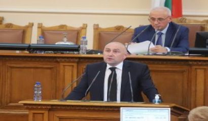 Скандал избухна в парламента между представители на ИТН и ГЕРБ