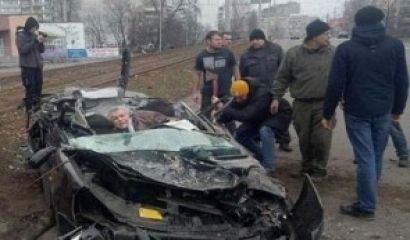 Лъжите на военната пропаганда Гледам видео на военна машина по празен