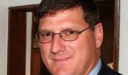 Скот Ритър е бивш офицер от разузнаването на американската морска