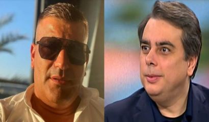 Асен Василев и соченият за негов любовник Тони Иванов
Според столични