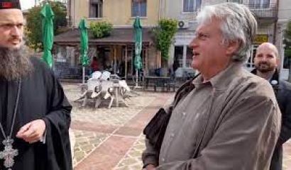 Петър Недевски и отец Дионисий лидери на гражданската инициатива Агора