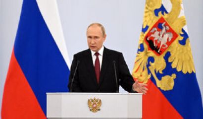 Руският президент Владимир Путин и ръководителите на Донецката и Луганската