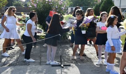 Скъпи учители Приемете моите най сърдечни поздравления за Международния ден на