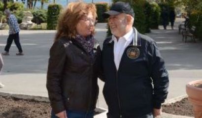 Само младежкият й дух е пречка пред това да
бъде причислена