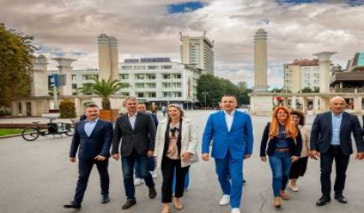 Влизаме с Общинския съвет на Варна с отговорни хора доказани