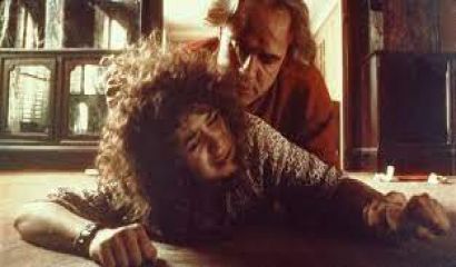 Сцената с маслото от филма Последното танго в Париж 15 секунди