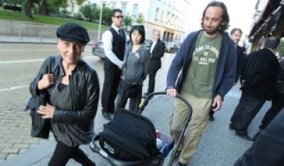 Журналистката Елена Йончева ще навърши 60 години в края на