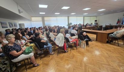 На 27 юни 2025 г в заседателната зала на община