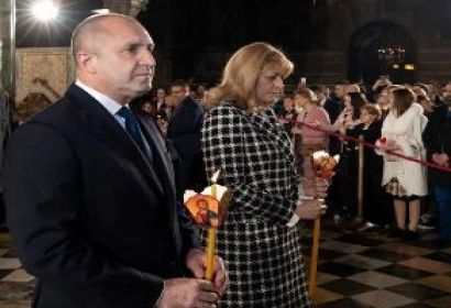 Загадъчен като царя и генерал като Бойко: Радев – третата вълна от началото на XXI век?