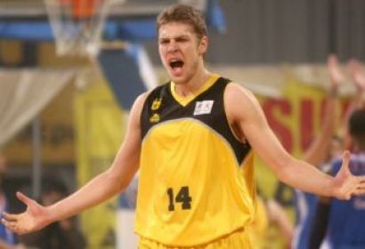 Изневяра ли съсипа връзката на Везенков с гръцкото му гадже?