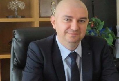 Парадокс в ГЕРБ : Борисов в десен фронт за Гюров, Емануил Манолов подкрепя Илияна Йотова