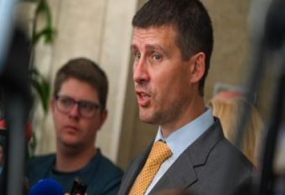 Защо прокуратурата замете педофилска секта, свързана с ПП/ДБ и огледалната, свързана с Ивелин Михайлов?